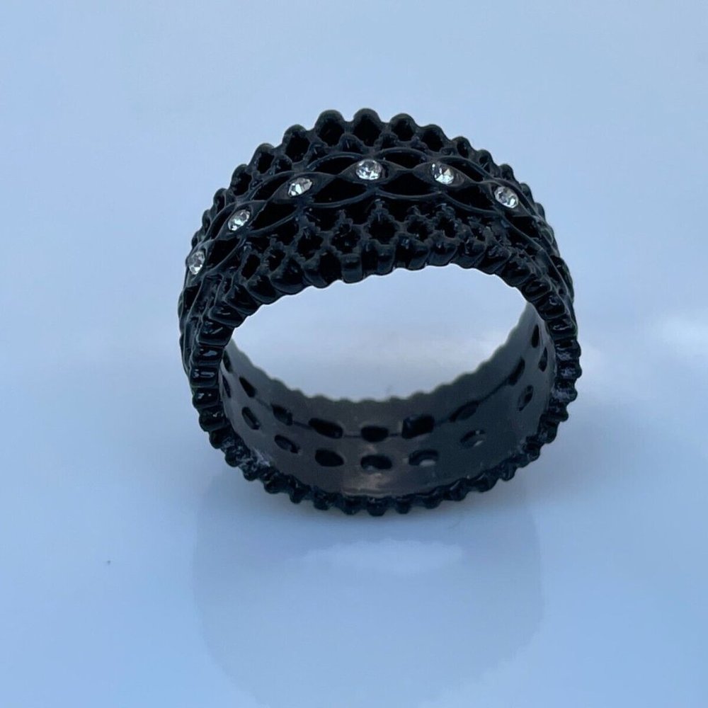 Women Ring Fashion Black Tone Finger Band Crystal Accent Fancy Ring Size 7 - Picture 8 of 12